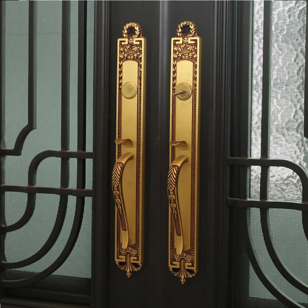 Porte rétro en fer forgé