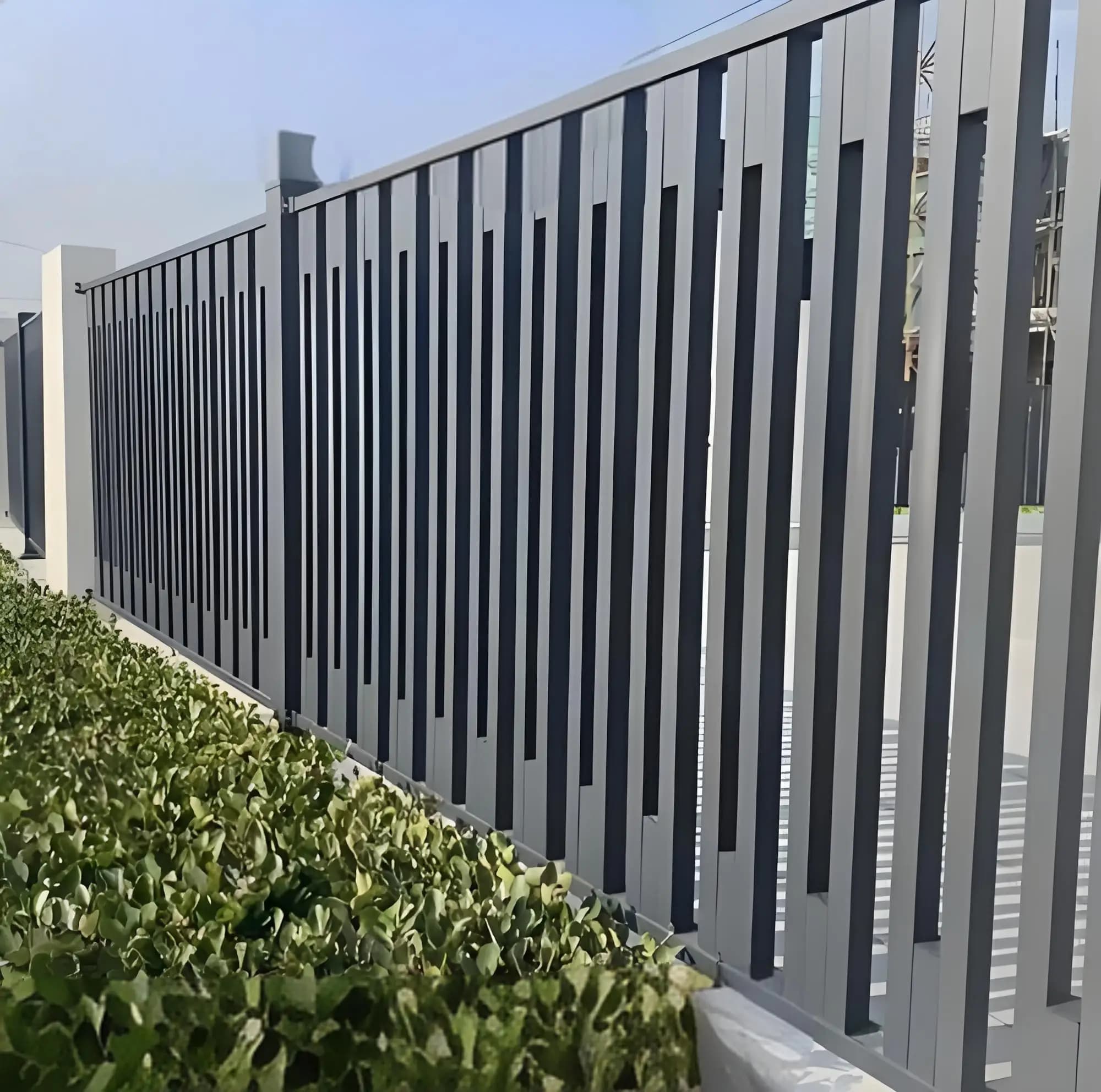 Simple design personalized railing aluminum fence or gate or garden panel post