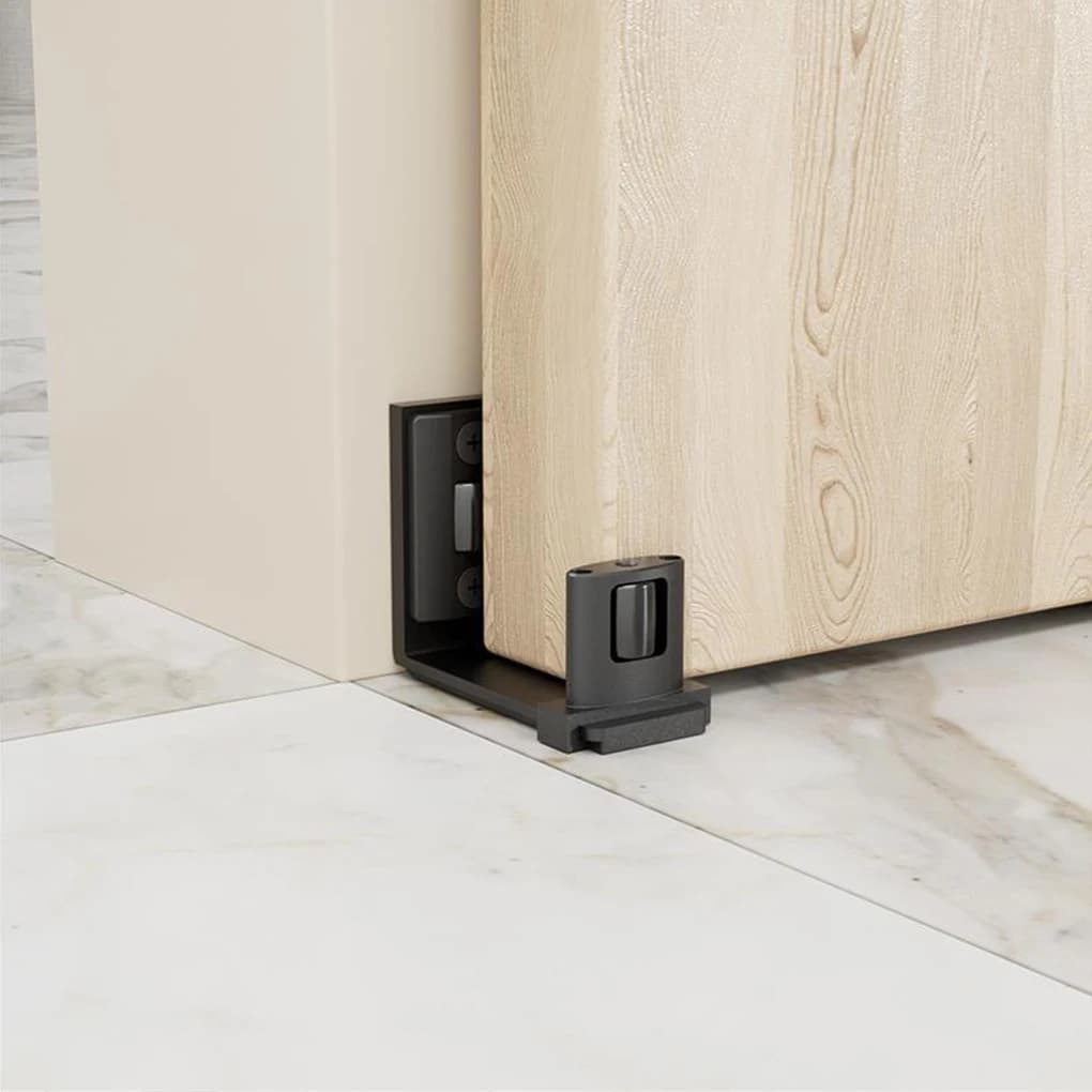 Installation sans effort de rail de porte coulissante réglable pour toute guide