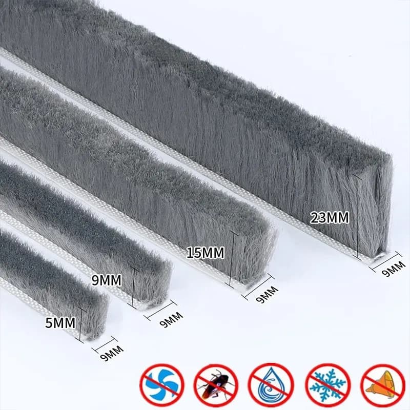 Bande d'étanchéité auto-adhésive en alliage d'aluminium pour porte et fenêtre