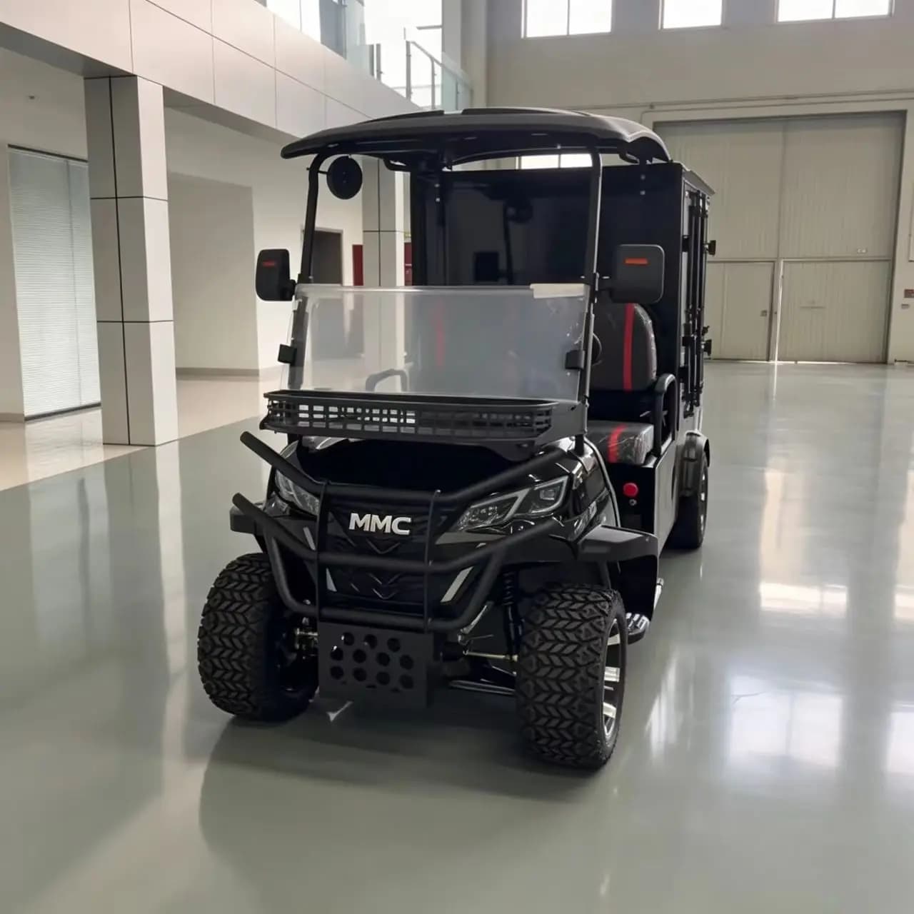 Voitures de golf 4x4 à vendre : Moteur 4000W/7000W, batterie lithium 48V/72V, offrant une autonomie exceptionnelle et un couple élevé.