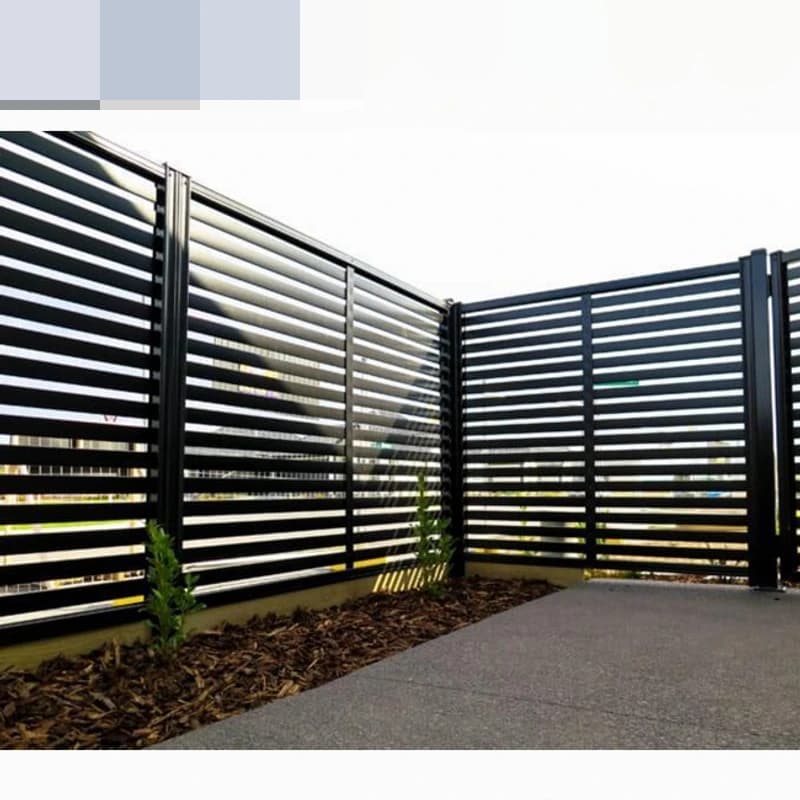 Panneau de clôture de confidentialité de ventilation de persienne verticale en aluminium de cour moderne