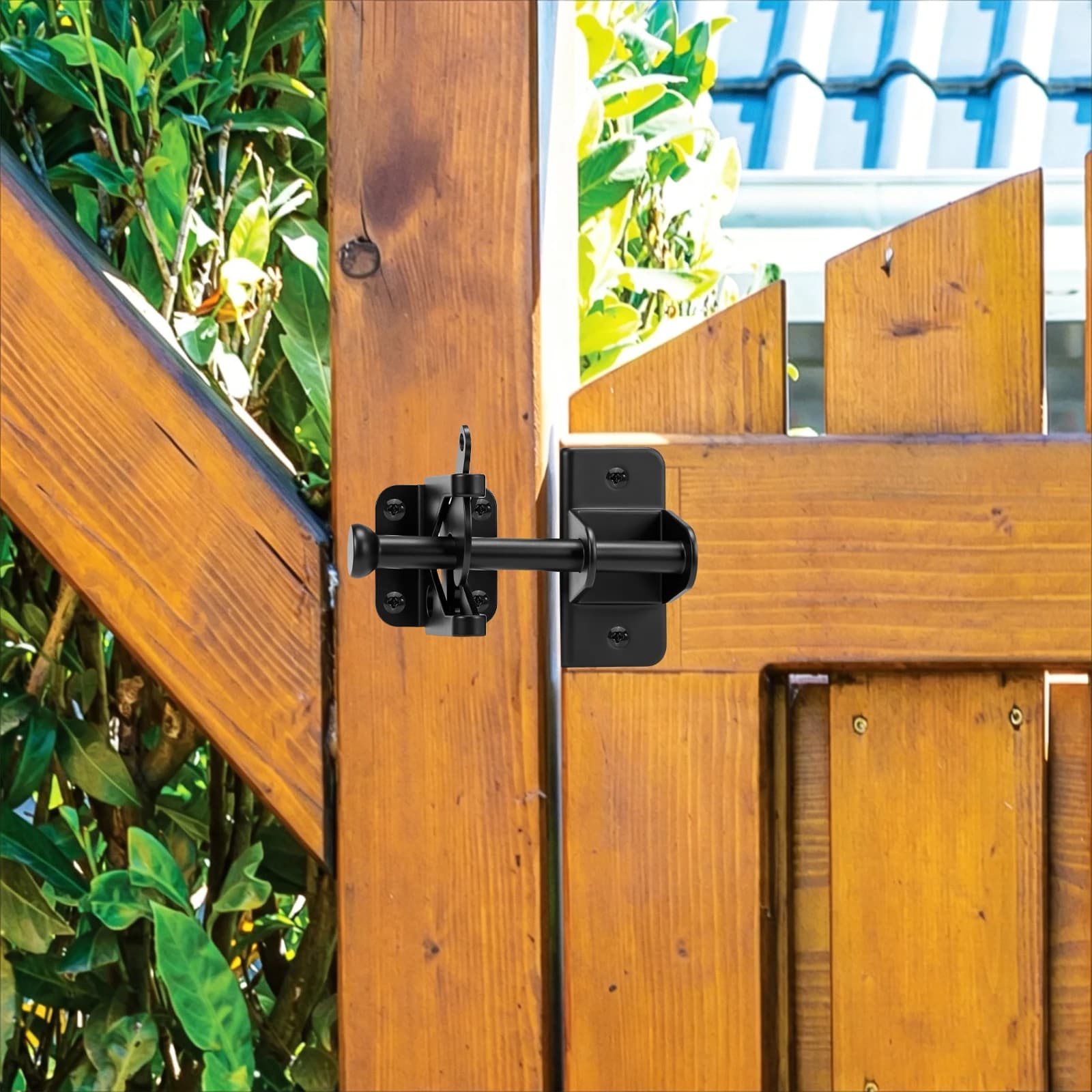 Loquet de portail à verrouillage automatique par gravité