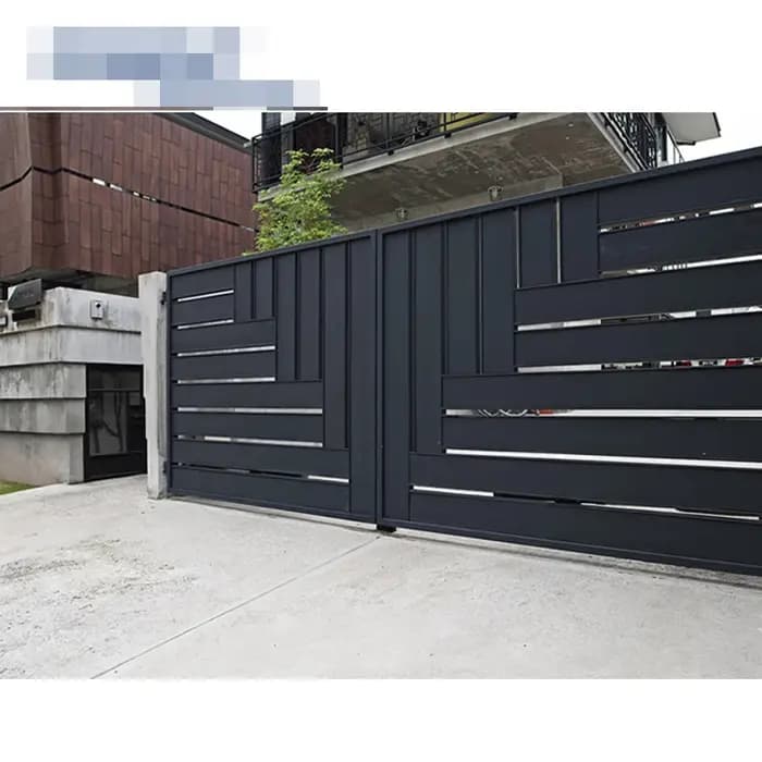 Porte de clôture pivotante en aluminium personnalisée