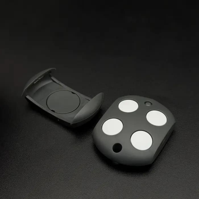 Offre spéciale : Nouvelle télécommande Mhouse GTX4 pour portail/garage compatible avec les modèles MOOVO MT4