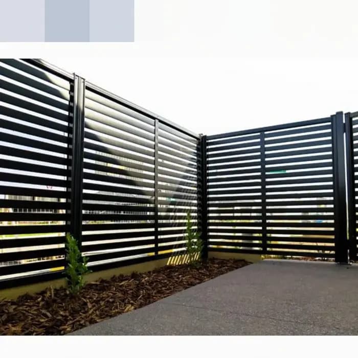 Clôture extérieure en aluminium de confidentialité horizontale d'écran de jardin en métal de 8 pieds de haut