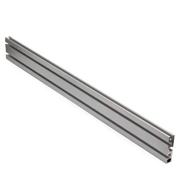 Clôture profilée en aluminium 60 Type piste à onglet support